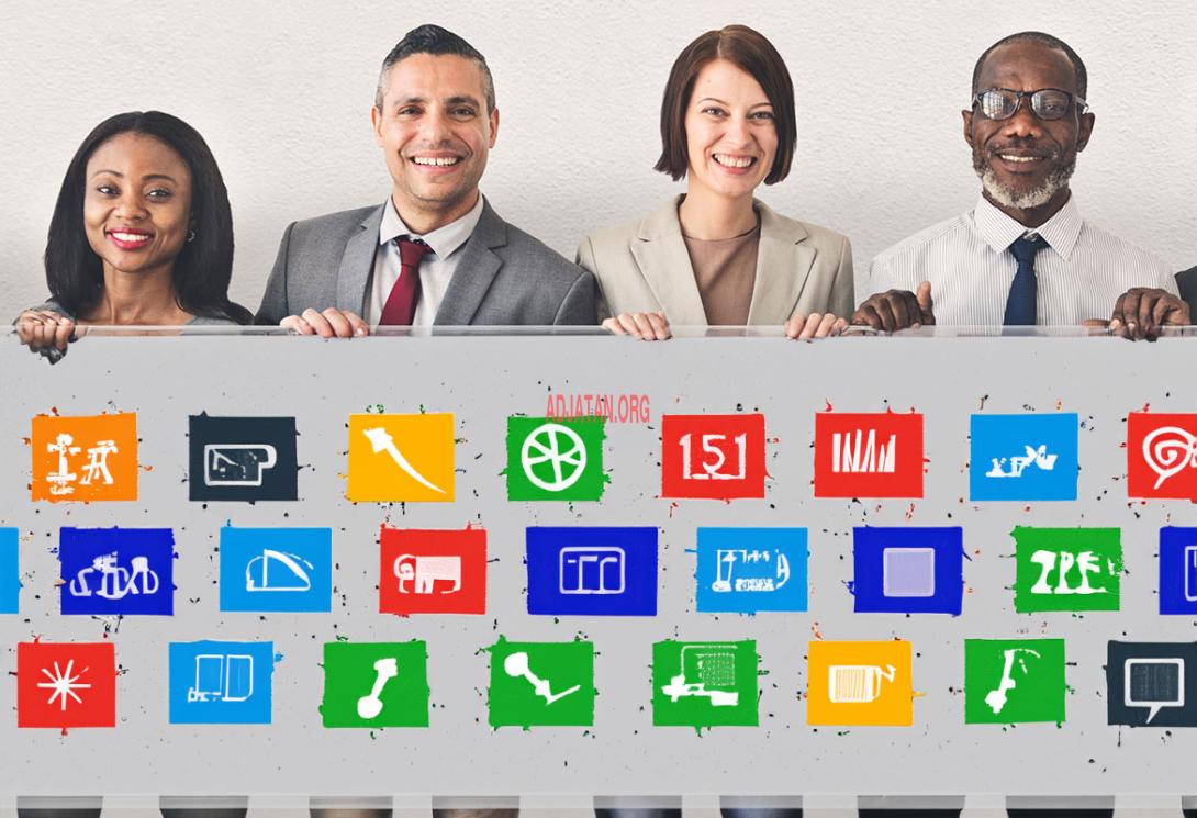 Hommes et femmes d'affaires tenant le concept de panneau d'information Hommes et femmes d'affaires tenant le concept de panneau d'information