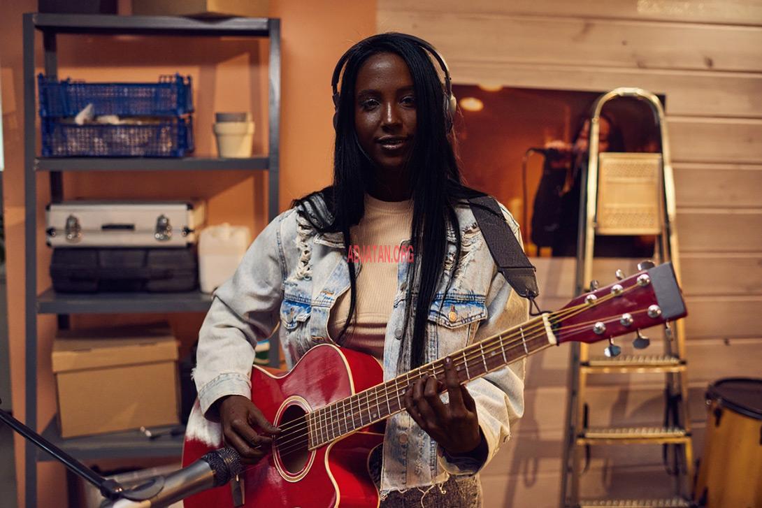 L'IA dans la musique : une chance pour les artistes africains ou une menace pour l'authenticité ? L'IA dans la musique : une chance pour les artistes africains ou une menace pour l'authenticité ?